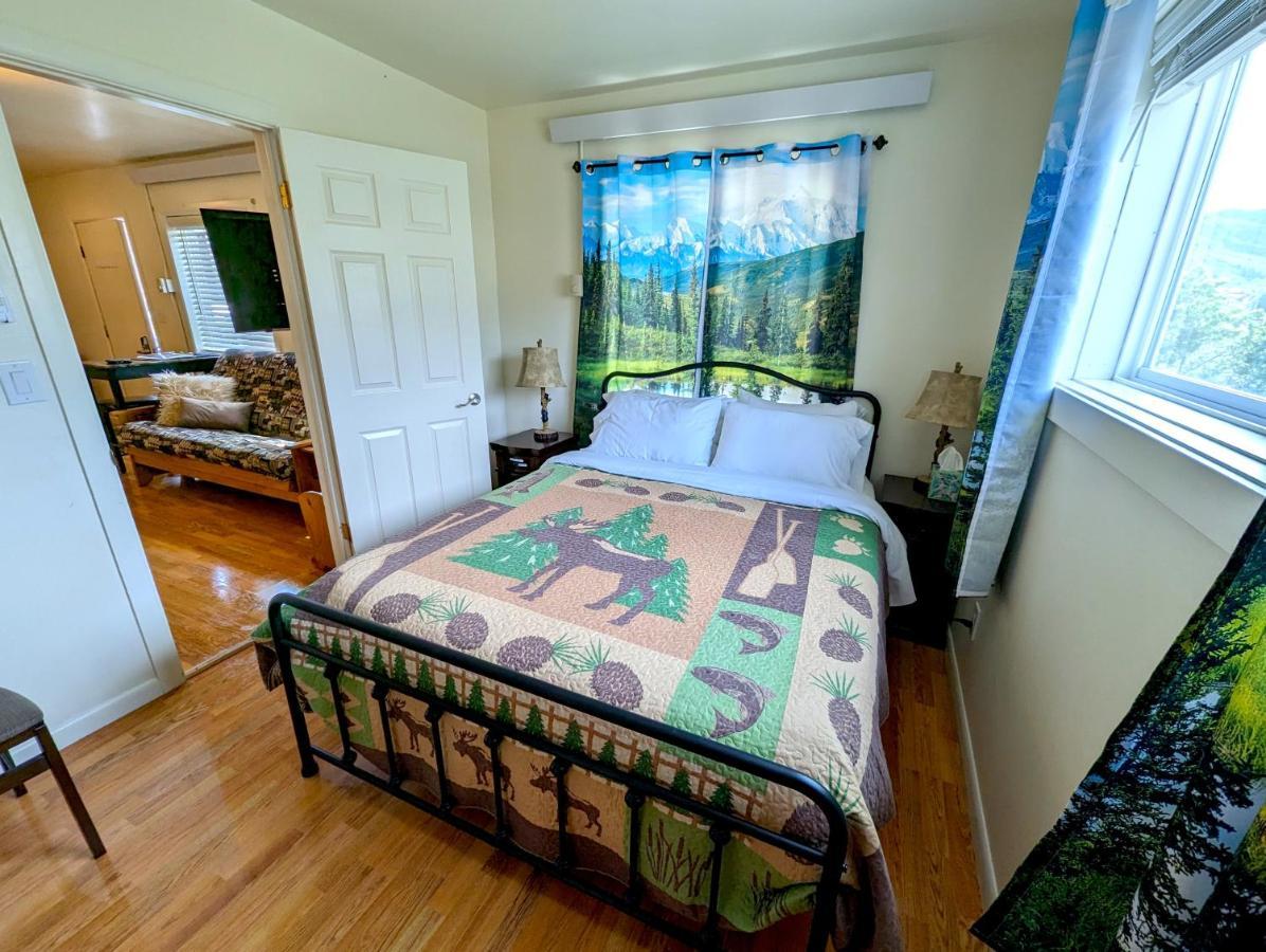Yellowstone Treasure Guesthouses On The River Gardiner Esterno foto