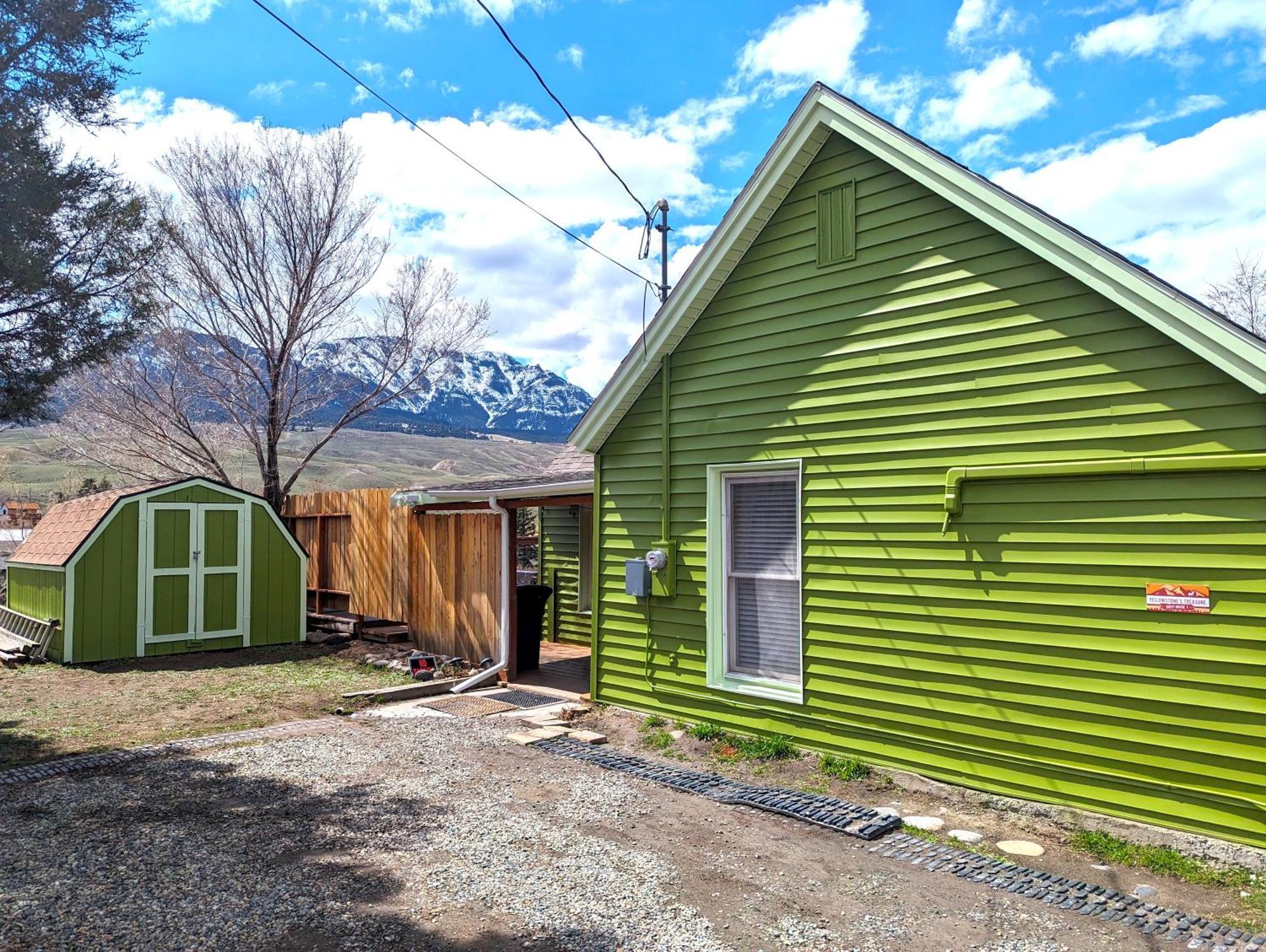 Yellowstone Treasure Guesthouses On The River Gardiner Esterno foto