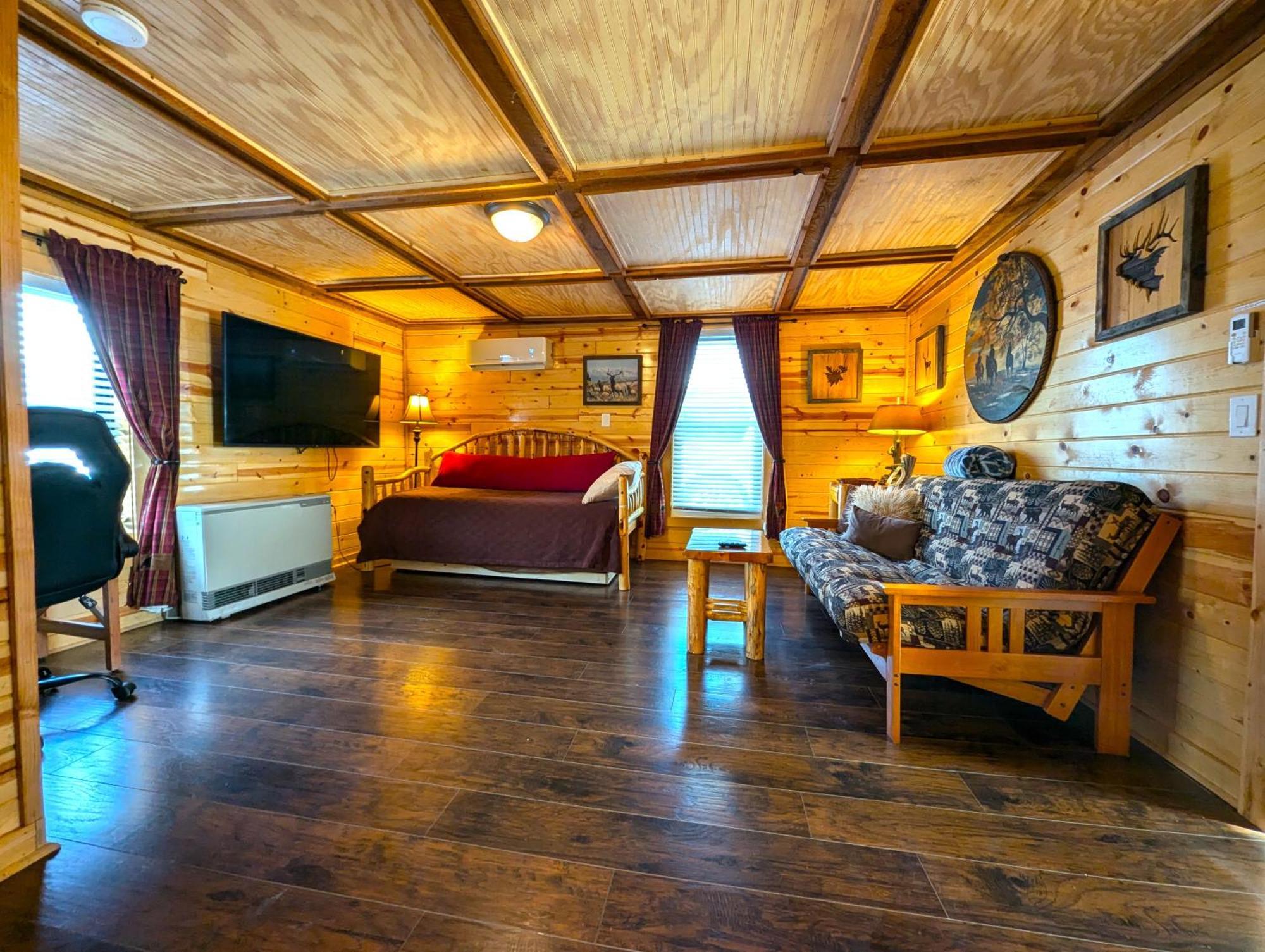 Yellowstone Treasure Guesthouses On The River Gardiner Esterno foto
