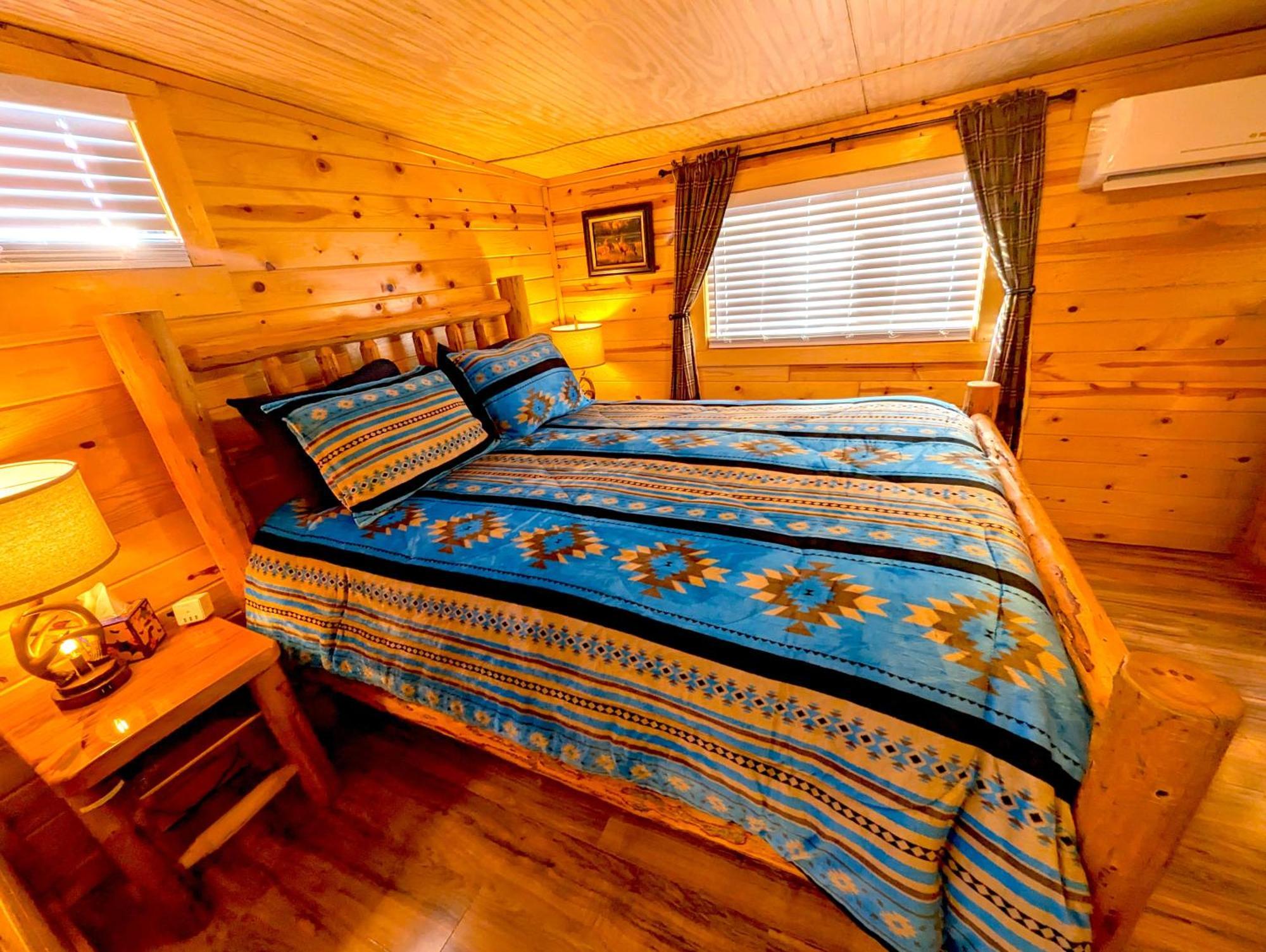 Yellowstone Treasure Guesthouses On The River Gardiner Esterno foto