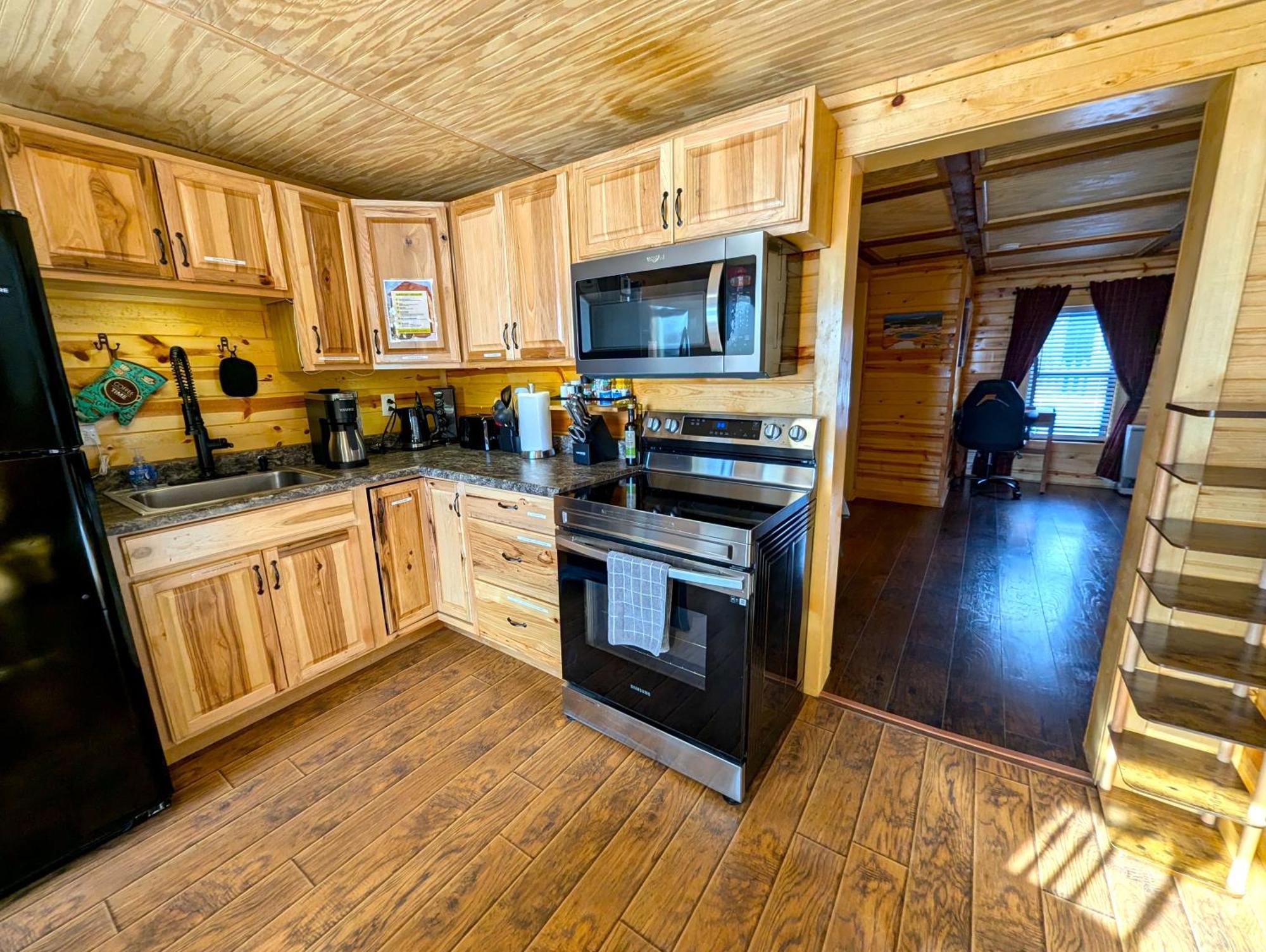 Yellowstone Treasure Guesthouses On The River Gardiner Esterno foto